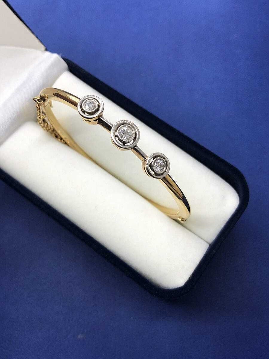 Pulsera De Poca Art-Dec Con Diamantes Montado En Oro Amarillo De Ley 18Kts | Joyería Finarte New