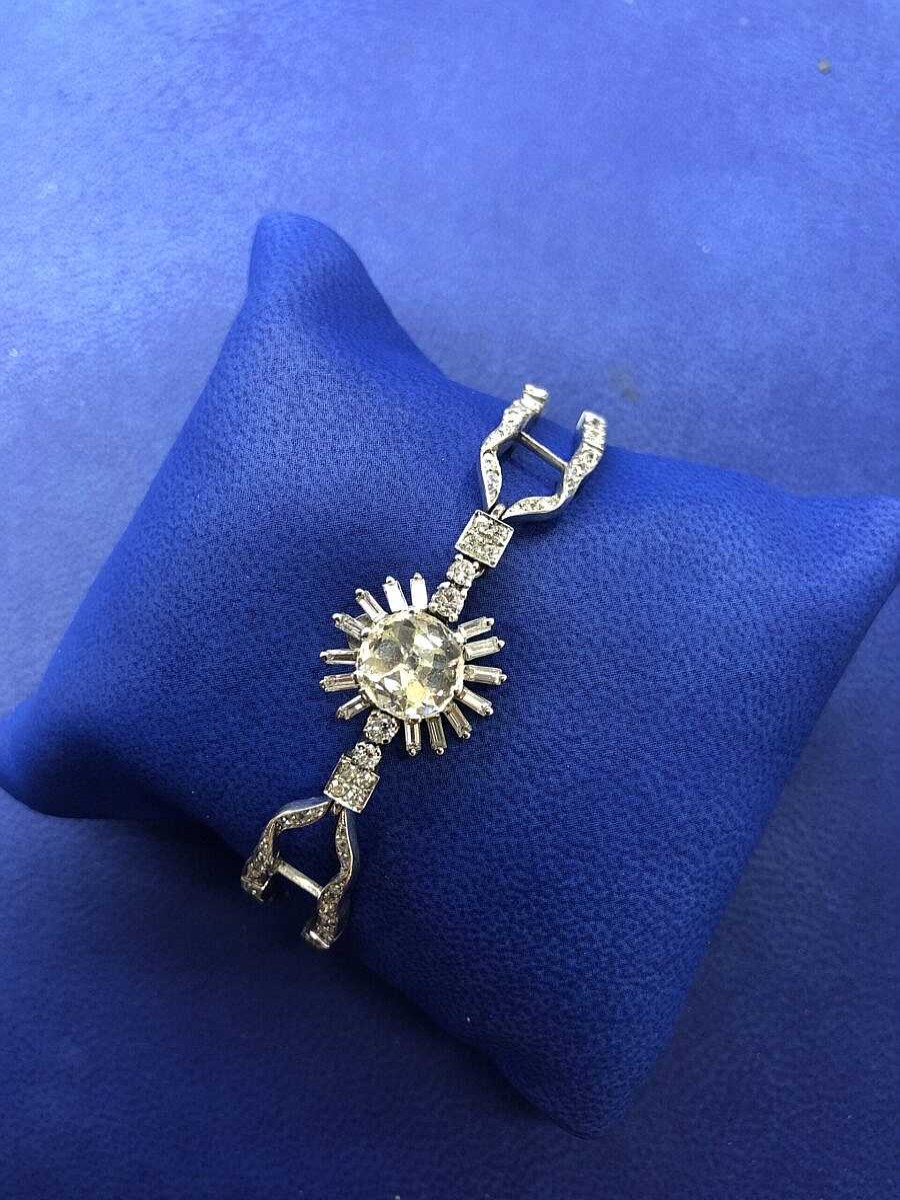 Pulsera Con Un Brillante Central 2,40 Cts Y Brillantes 1,50 Con Un Total De 3,89 Cts Montado En Oro Blanco De Ley 18Kts | Joyería Finarte Clearance