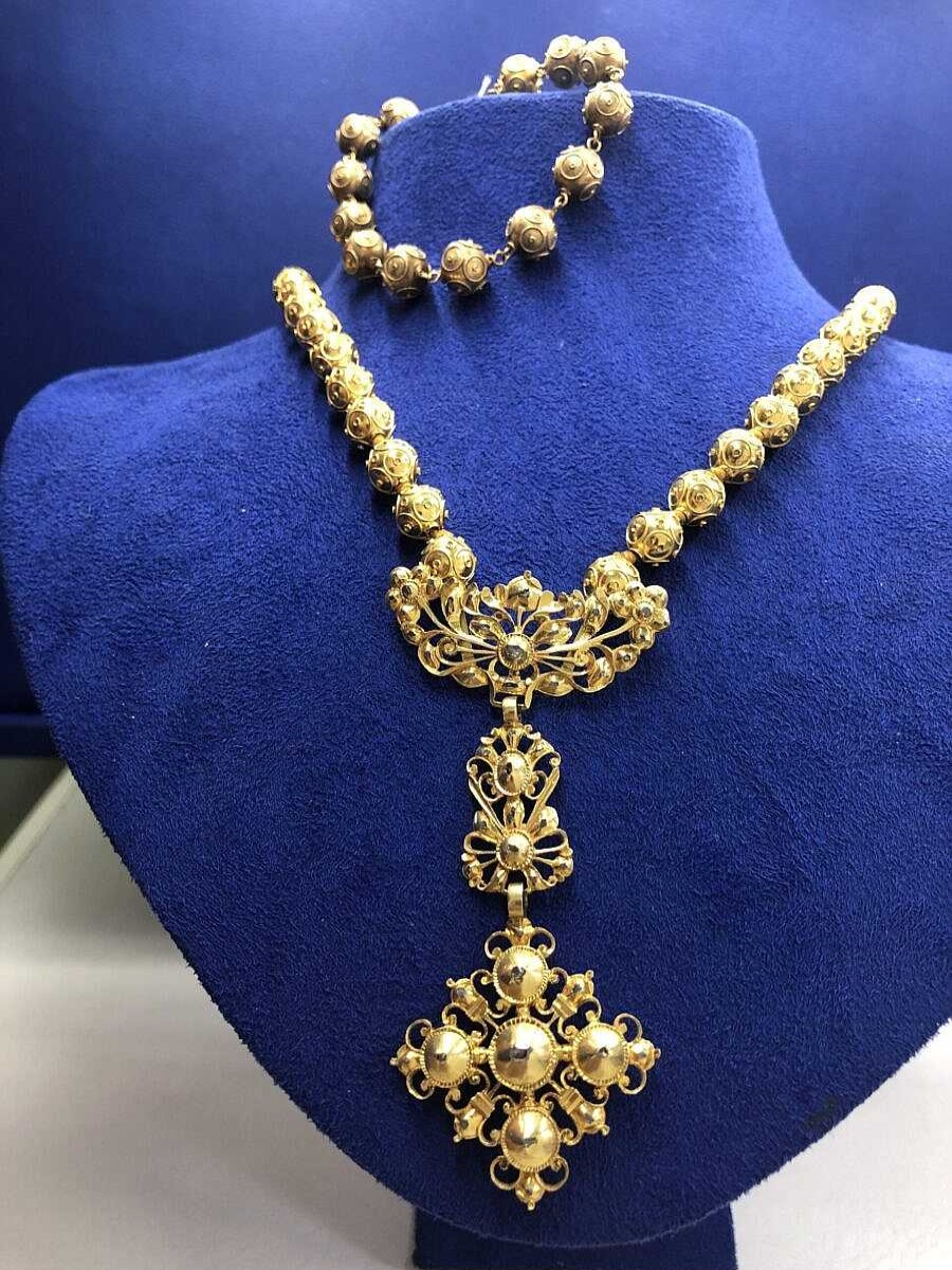 Gargantilla De Bolas Con Diamantes Y Pulsera Montado En Oro Amarillo De Ley 18Kts | Joyería Finarte Wholesale